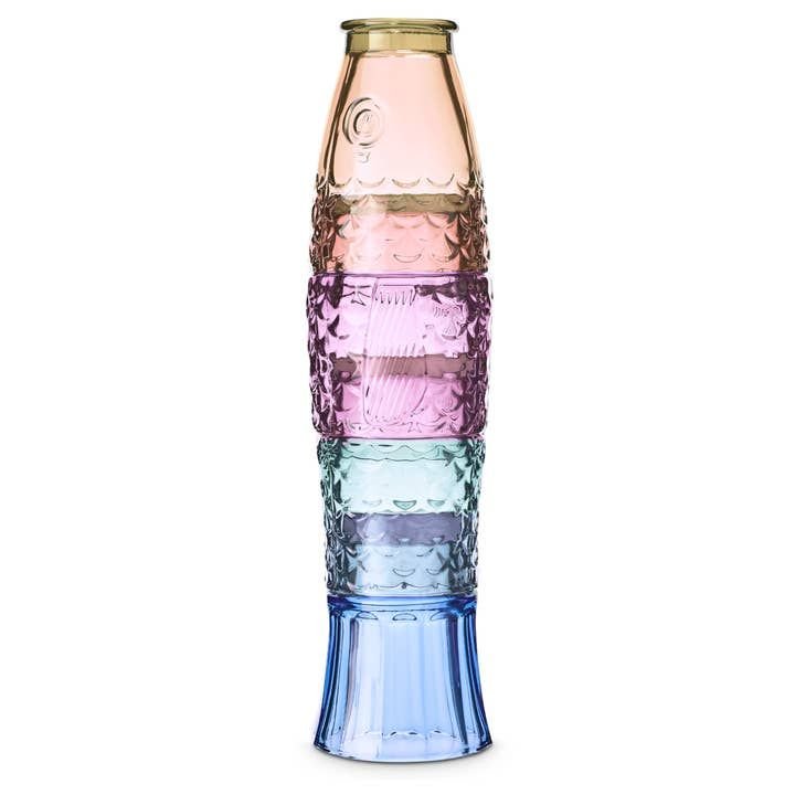 Fish stacking drinking glasses